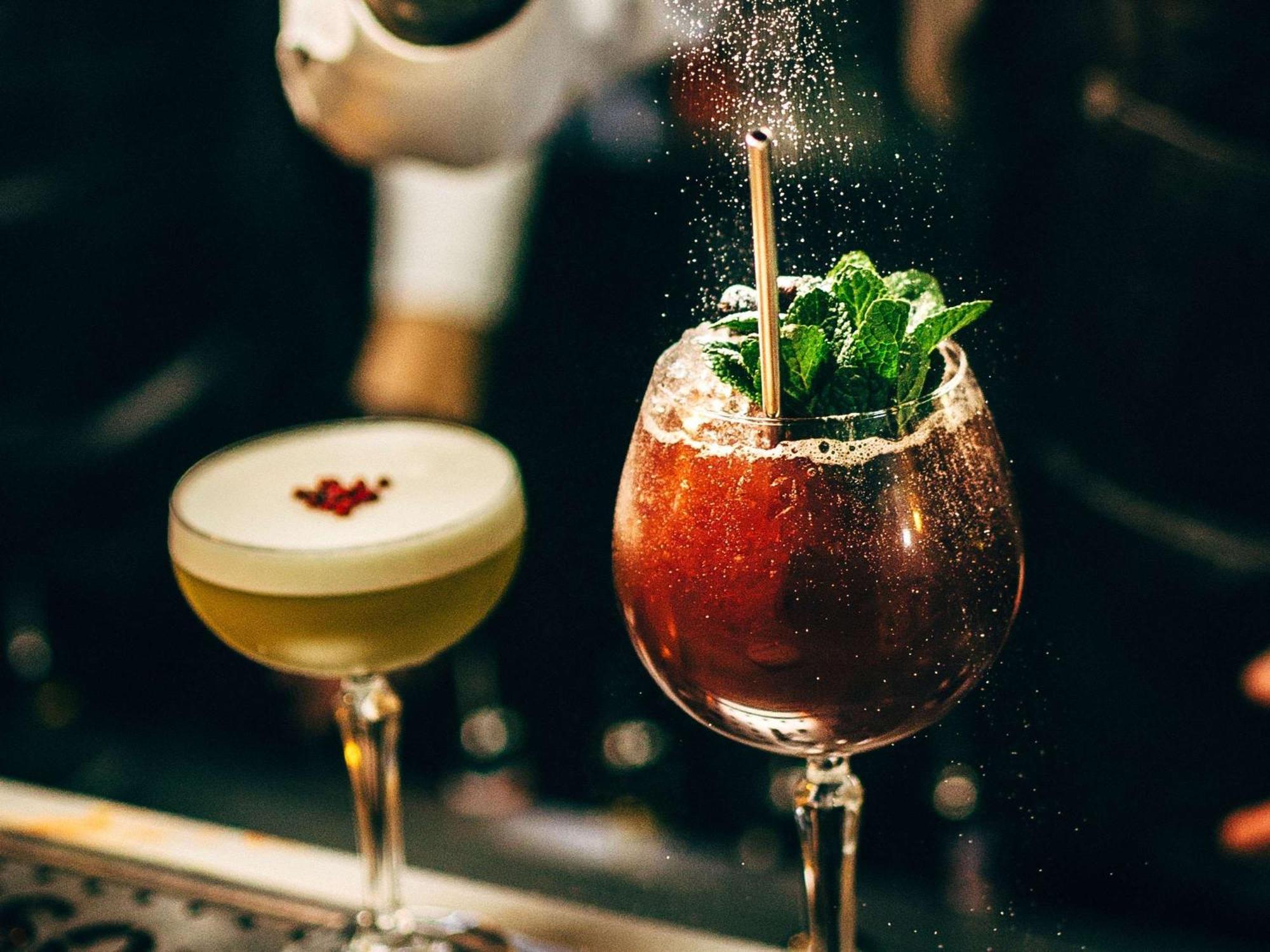 Moevenpick Hotel & Apartments Ghala Маскат Экстерьер фото A Clover Club cocktail