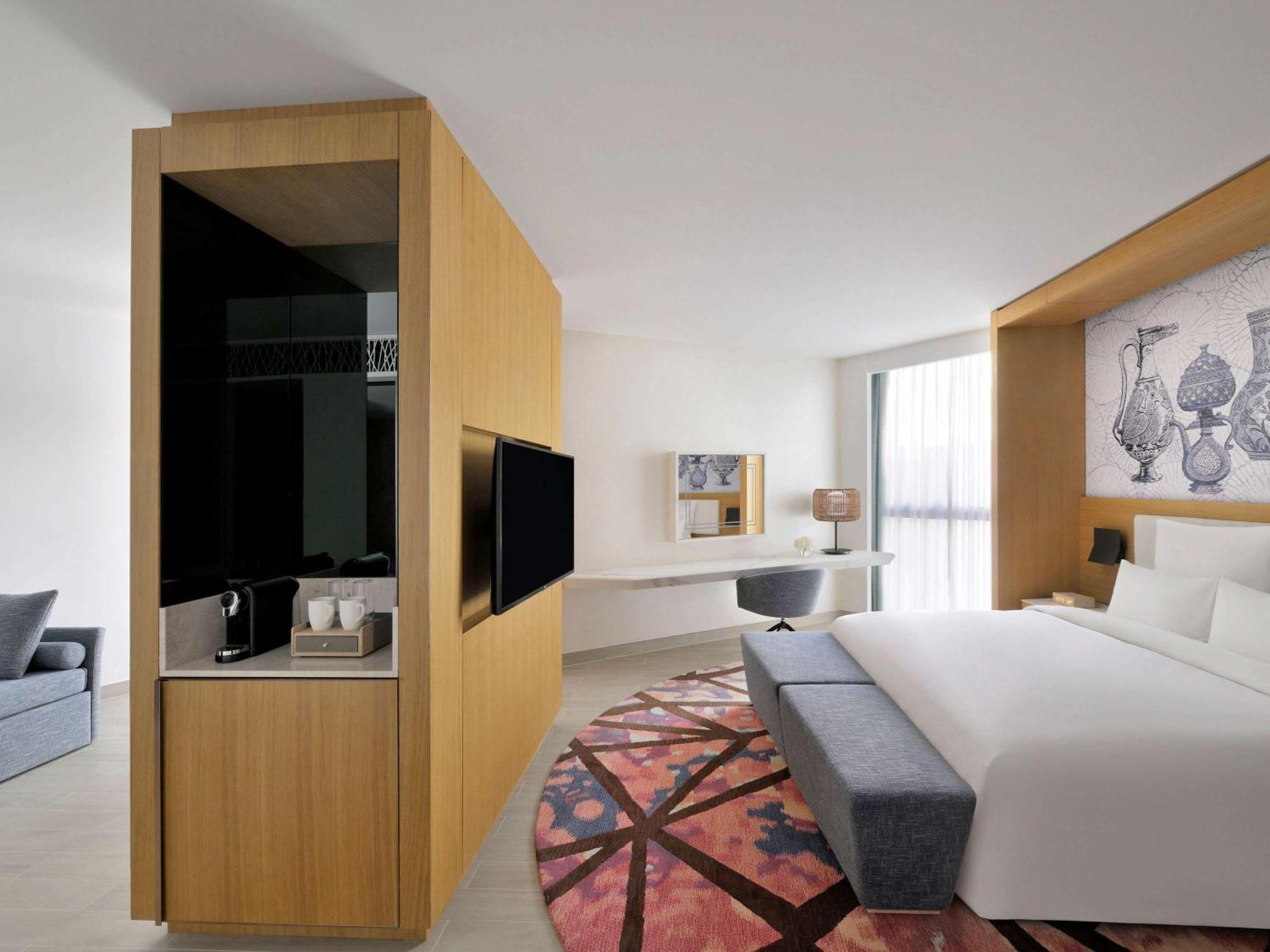 Moevenpick Hotel & Apartments Ghala Маскат Экстерьер фото Deluxe room