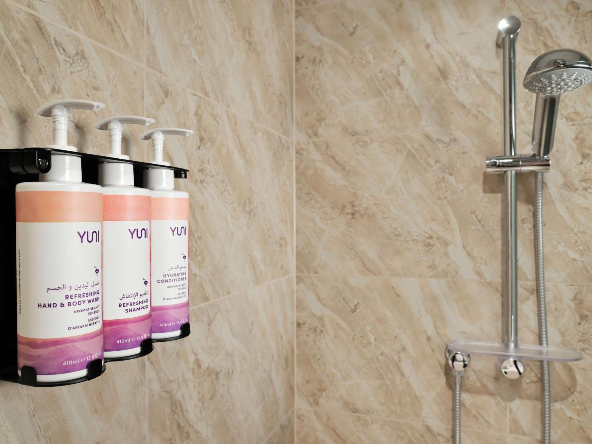 Moevenpick Hotel & Apartments Ghala Маскат Экстерьер фото Shower gel